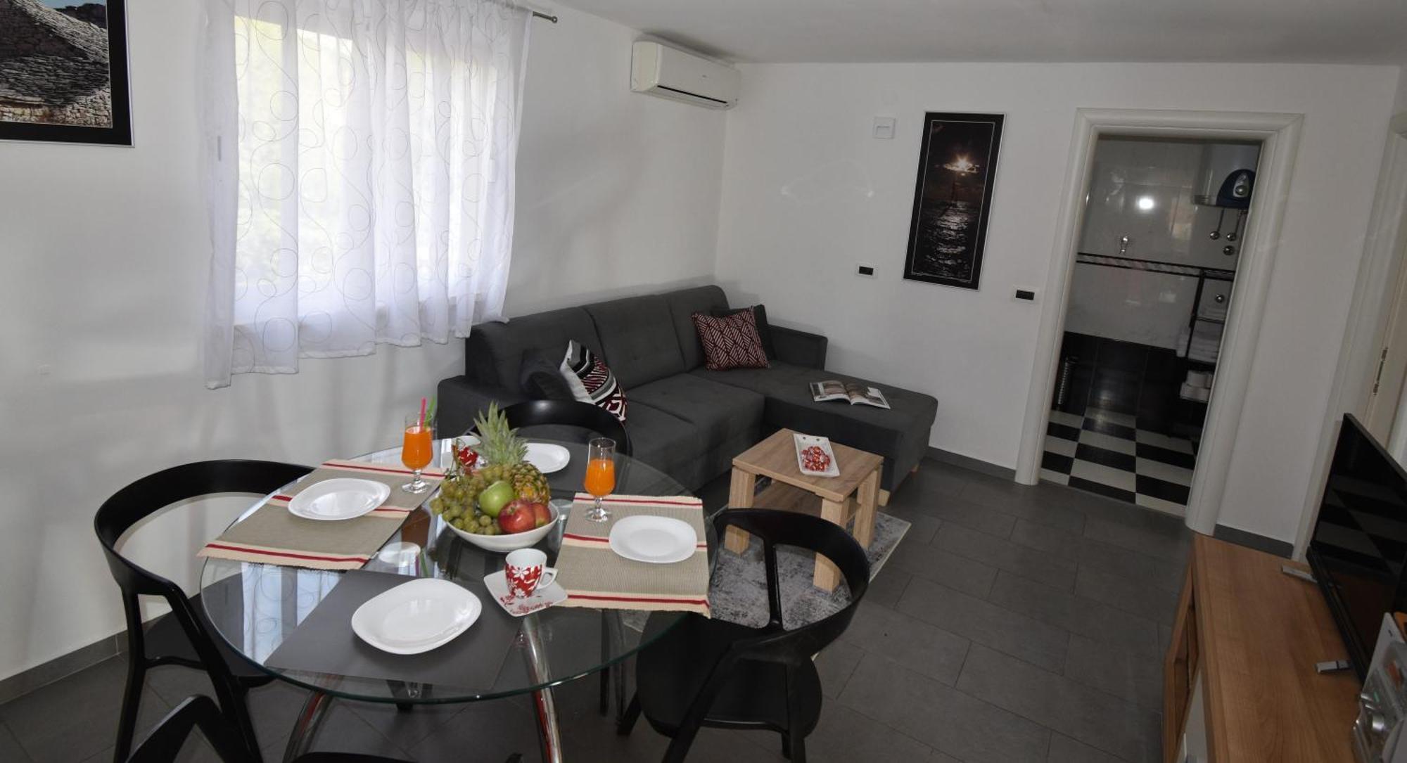 Apartment Andrea Orebic Exterior photo